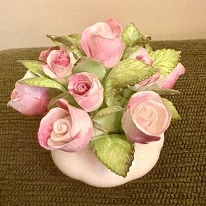 ROYAL ALBERT Flower Of The Month Series- June Roses Floral Cluster